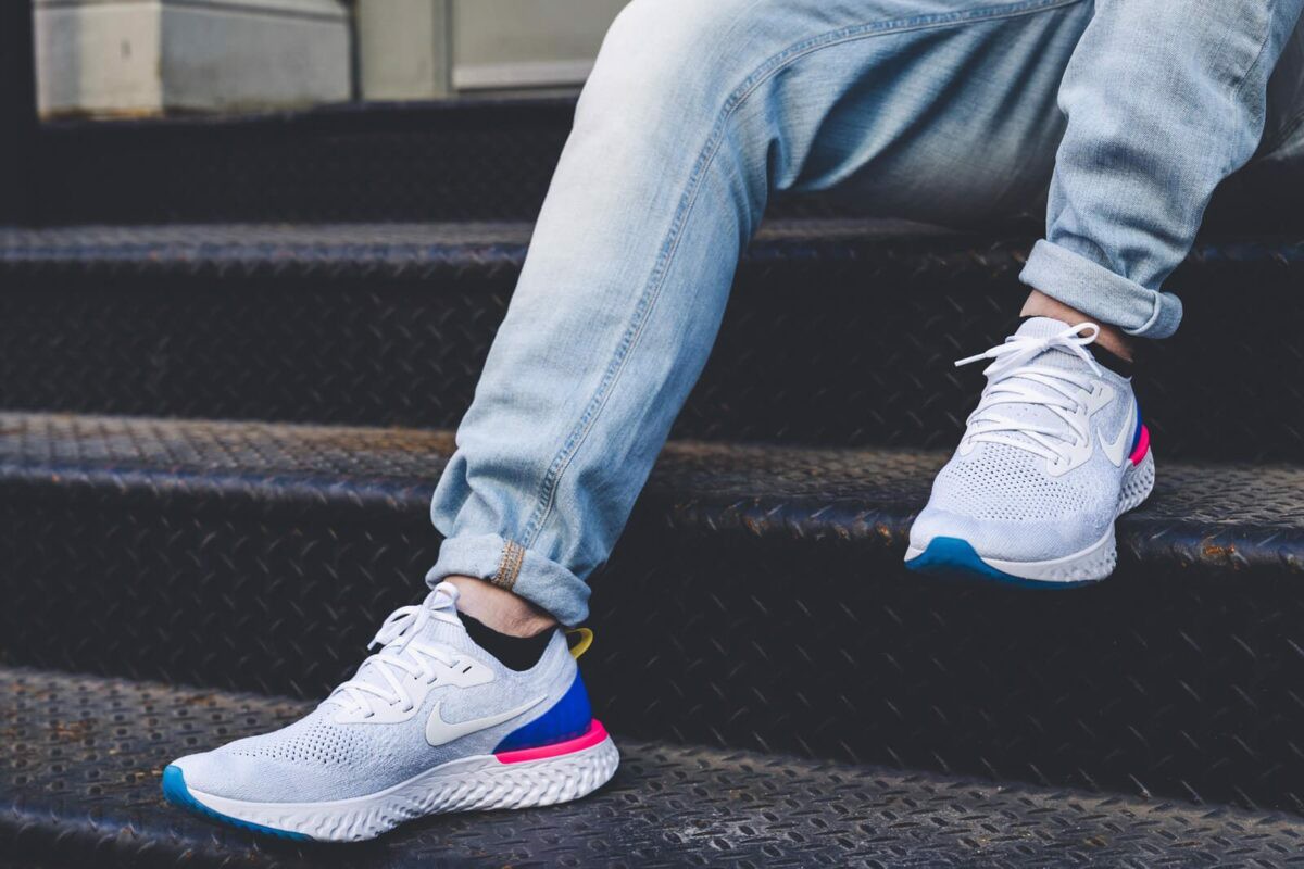 nhung-dieu-ban-can-biet-truoc-khi-so-huu-mot-doi-nike-epic-react-flyknit