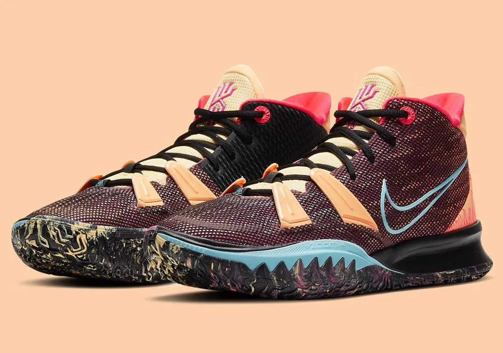 Nike Kyrie 7 “Soundwave” lay cam hung tu ban collab cua Tavis Scott Cactus Jack