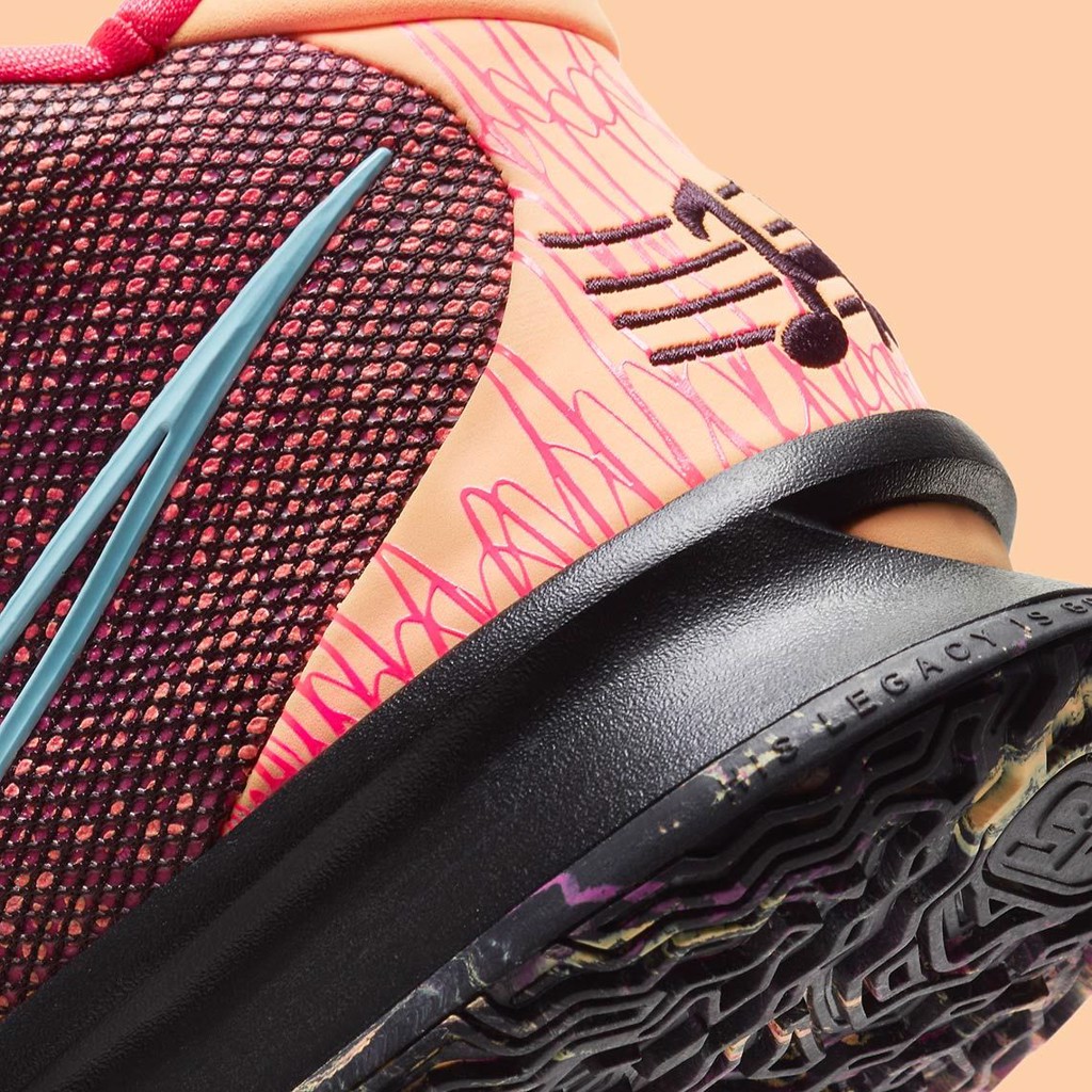 Hinh anh 7: Nike Kyrie 7 “Soundwave” lay cam hung tu ban collab cua Tavis Scott Cactus Jack