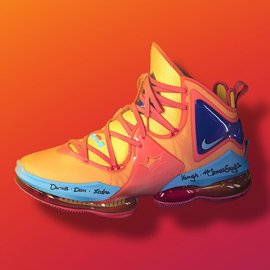 nike-lebron-19-duoc-ra-mat-nhu-mot-su-ke-thua-cua-bo-suu-tap-cua-space