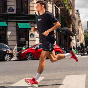 Alternative view of Giày Nike ZoomX Invincible Run Flyknit 2 'Siren Red' DH5425-600