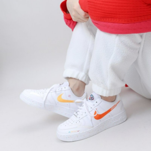 Giay Nike Air Force 1 '07 LX 'Leap High' FD4622-131