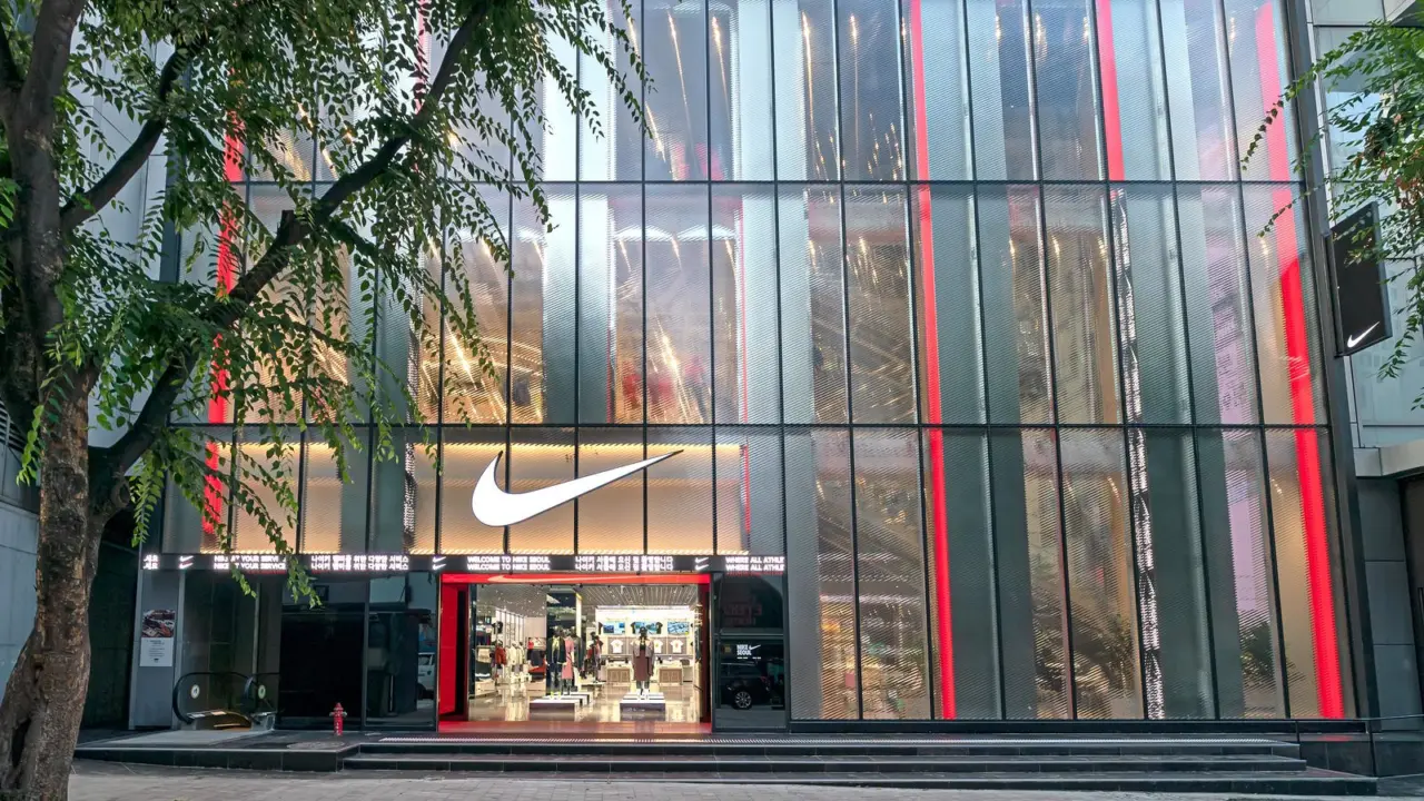 Nike Rise Seoul: Giac mo trong thi truong ban le