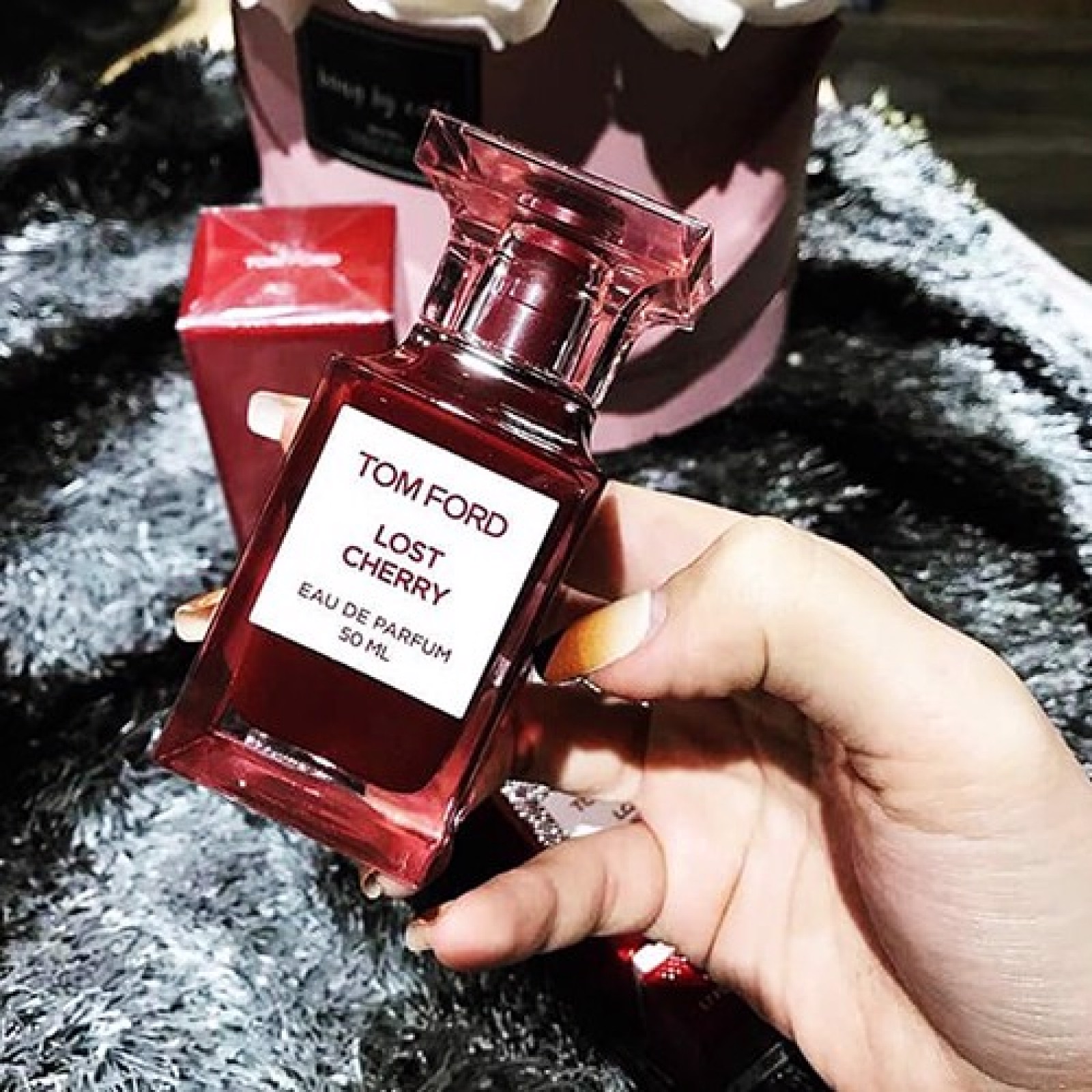 Hinh anh 3: Review chi tiet ve Tom Ford Lost Cherry - bieu trung cho tinh yeu nong nhiet