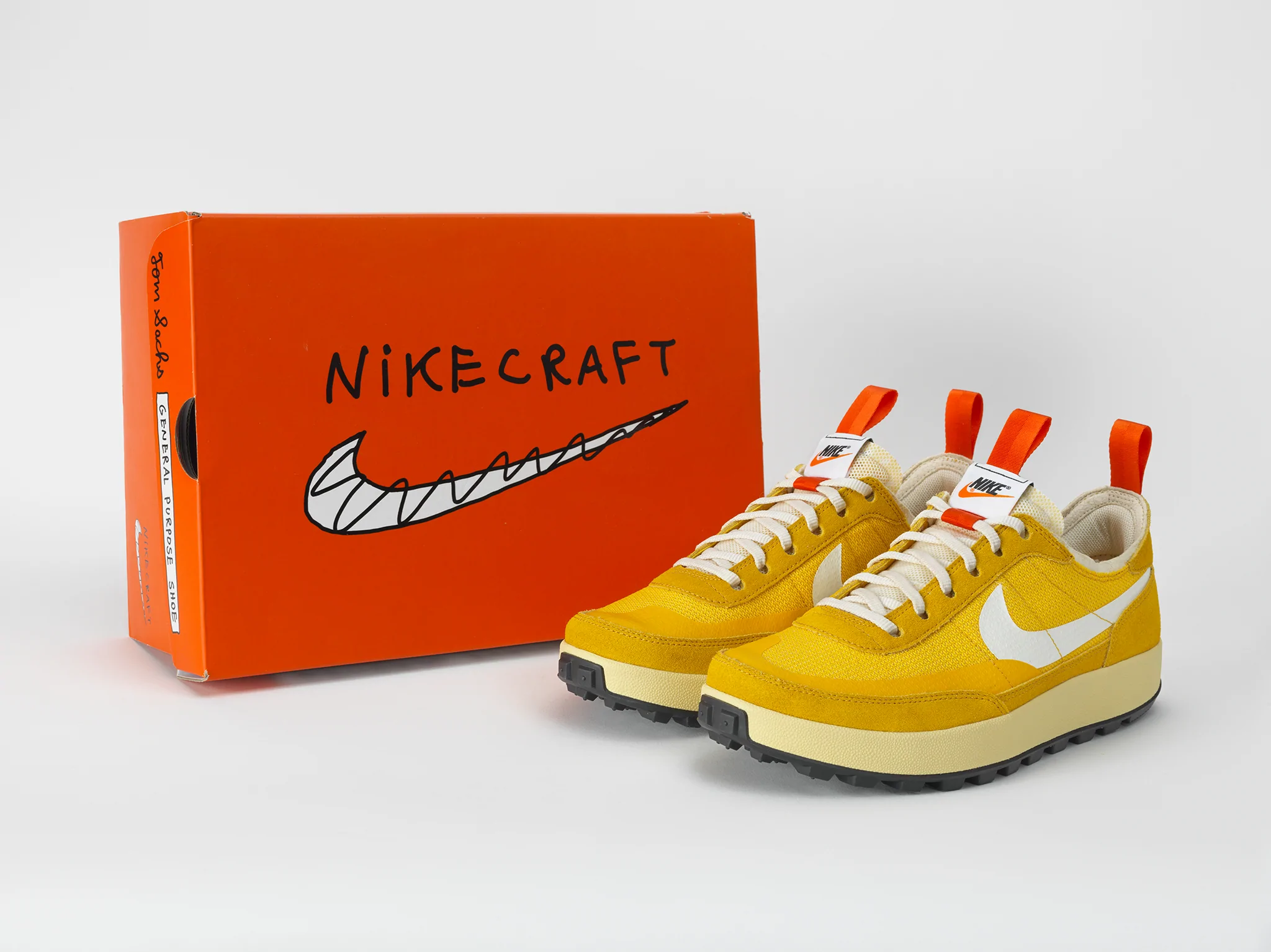 Hinh anh 3: Can canh doi giay moi nhat Nike General Purpose cua Tom Sachs
