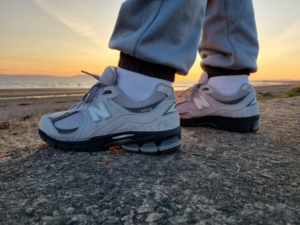 Alternative view of Giày New Balance 2002R 'Grey Black' M2002RC1