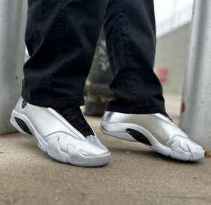 Giay Nike Air Jordan 14 Retro Low 'Metallic Silver' DH4121-060