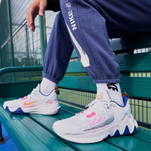 Alternative view of Giày Nike Giannis Immortality 2 'White Pink Blue' DM0826-102