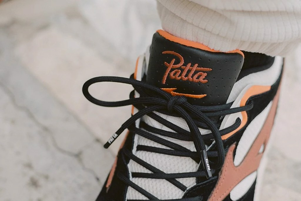 patta-gay-an-tuong-trong-ban-collab-voi-mizuno