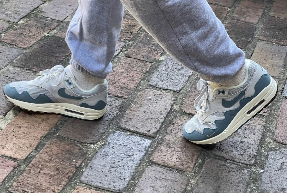 Hinh anh 8: Review giay: Dieu gi lam nen khac biet cho Nike Air Max 1 x Patta "Aqua Noise"
