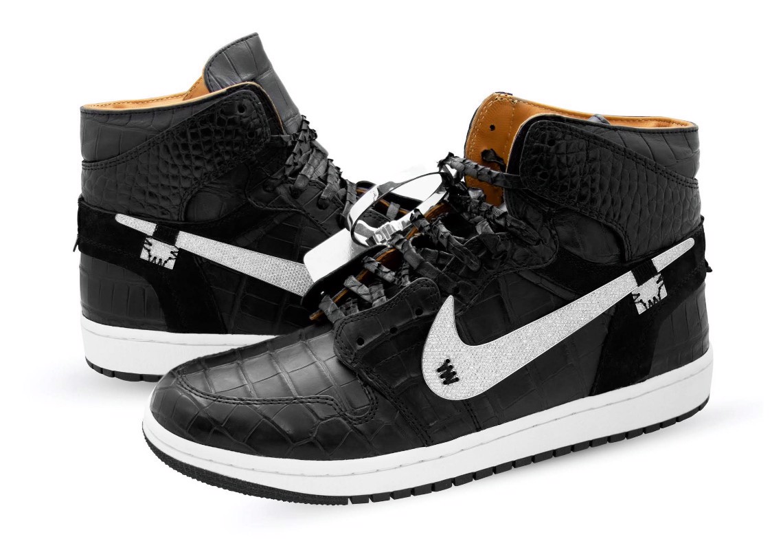 Hinh anh 2: Doi Air Jordan Custom dat nhat nua dau nam 2021