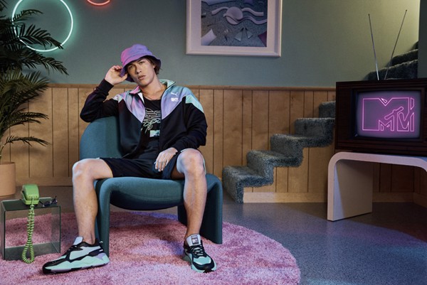 Puma RS-X: Tại sao một đôi giày từ thập kỷ 80 lại có thể mang cái tên của nhà Báo quay trở lại ? Hinh anh 3: Puma RS-X: Tai sao mot doi giay tu thap ky 80 lai co the mang cai ten cua nha Bao quay tro lai ?