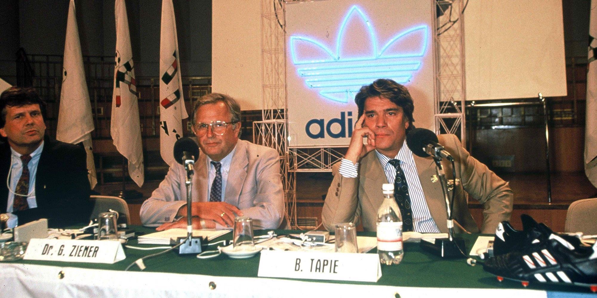 logo-adidas-va-nhung-cau-chuyen-lich-su-cua-thuong-hieu-nay