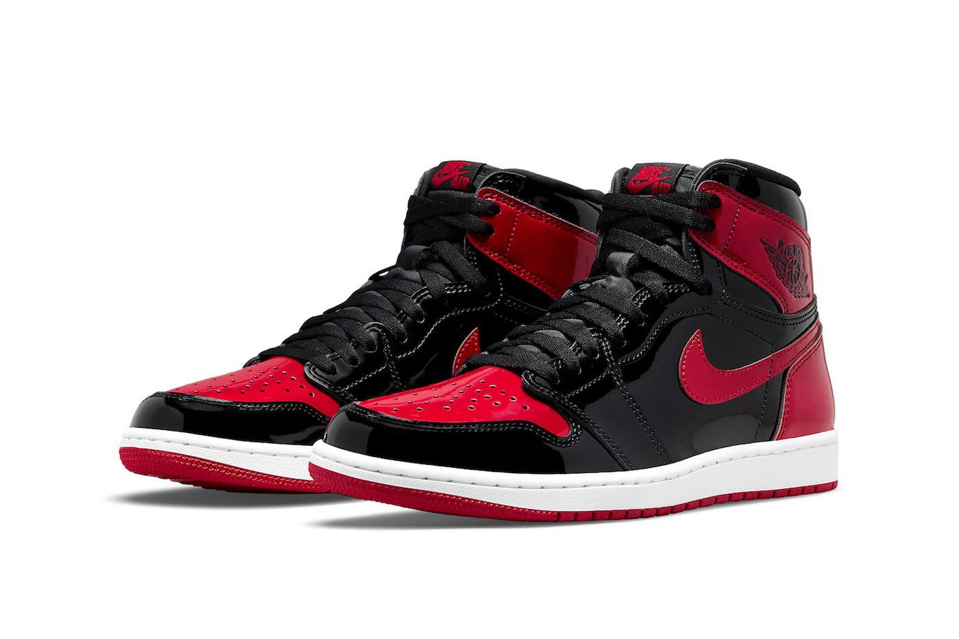 hinh-anh-chinh-thuc-cua-doi-air-jordan-1-high-og-bred-patent