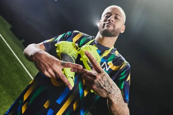 Neymar tiep tuc hop tac voi PUMA chinh thuc ra mat sieu pham FUTURE Z 1.1