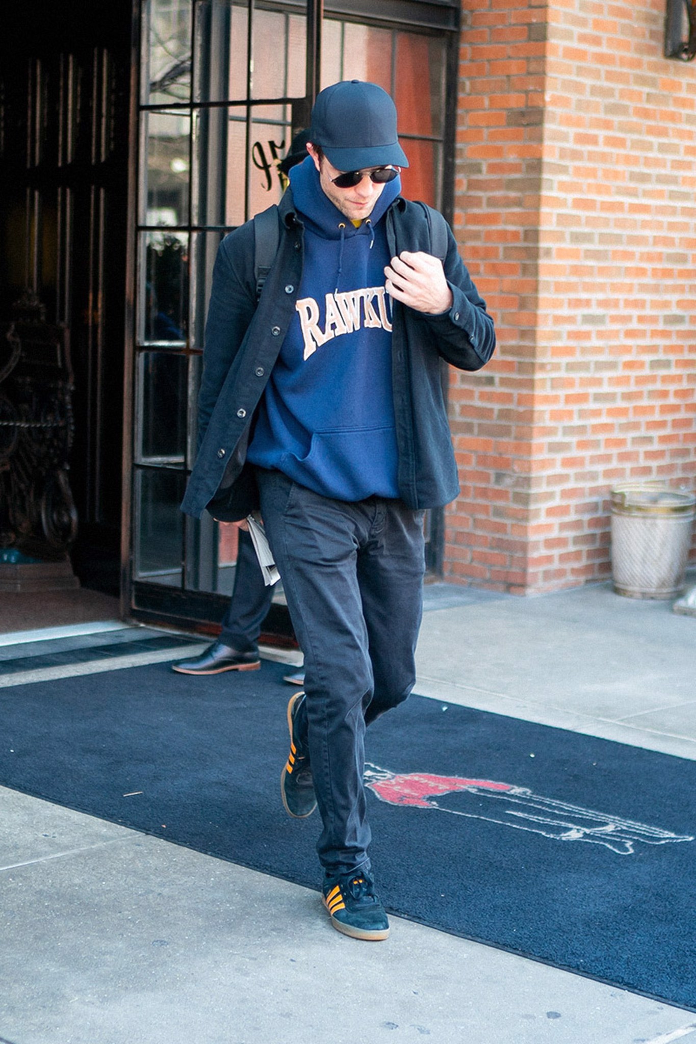 Hinh anh 3: Robert Pattinson - bieu tuong cua nhung anti-style fashion