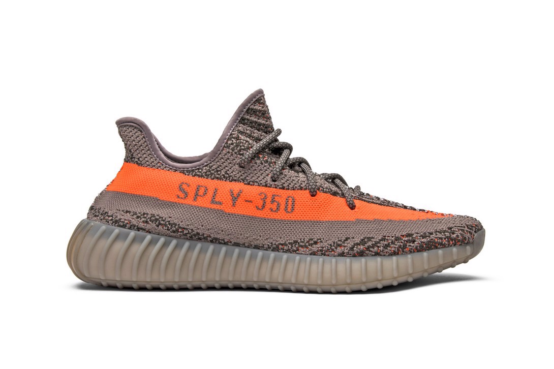 Hinh anh 5: Ben canh YEEZY 350 V2 “Light”, hay cung tro lai voi mot so mau YEEZY 350 co dien