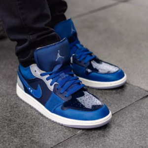 Alternative view of Giày Nike Air Jordan 1 Low SE Craft 'French Blue' DR8867-400