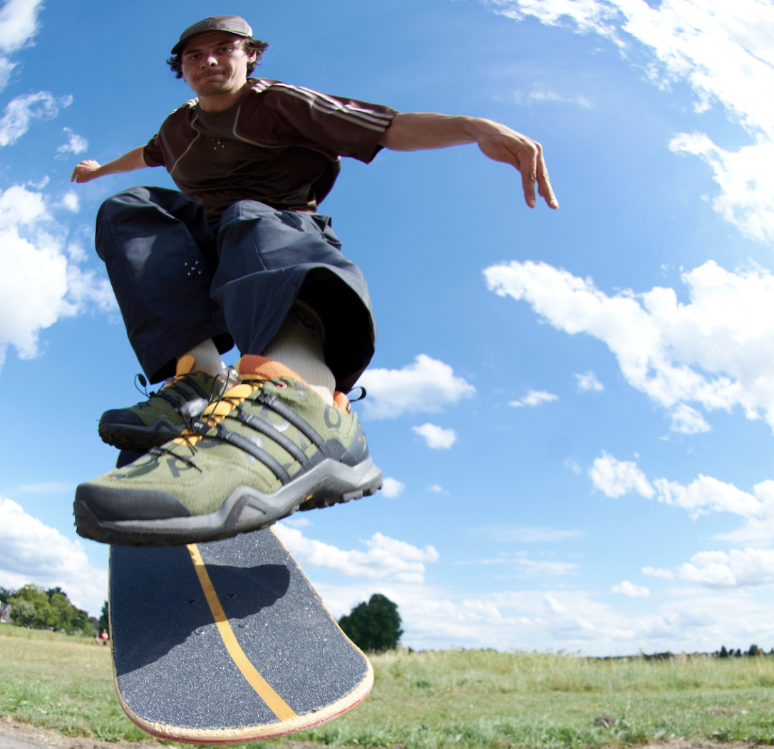 Hinh anh 4: Pop Trading Company x adidas Skateboarding: BST danh cho hoat dong ngoai troi