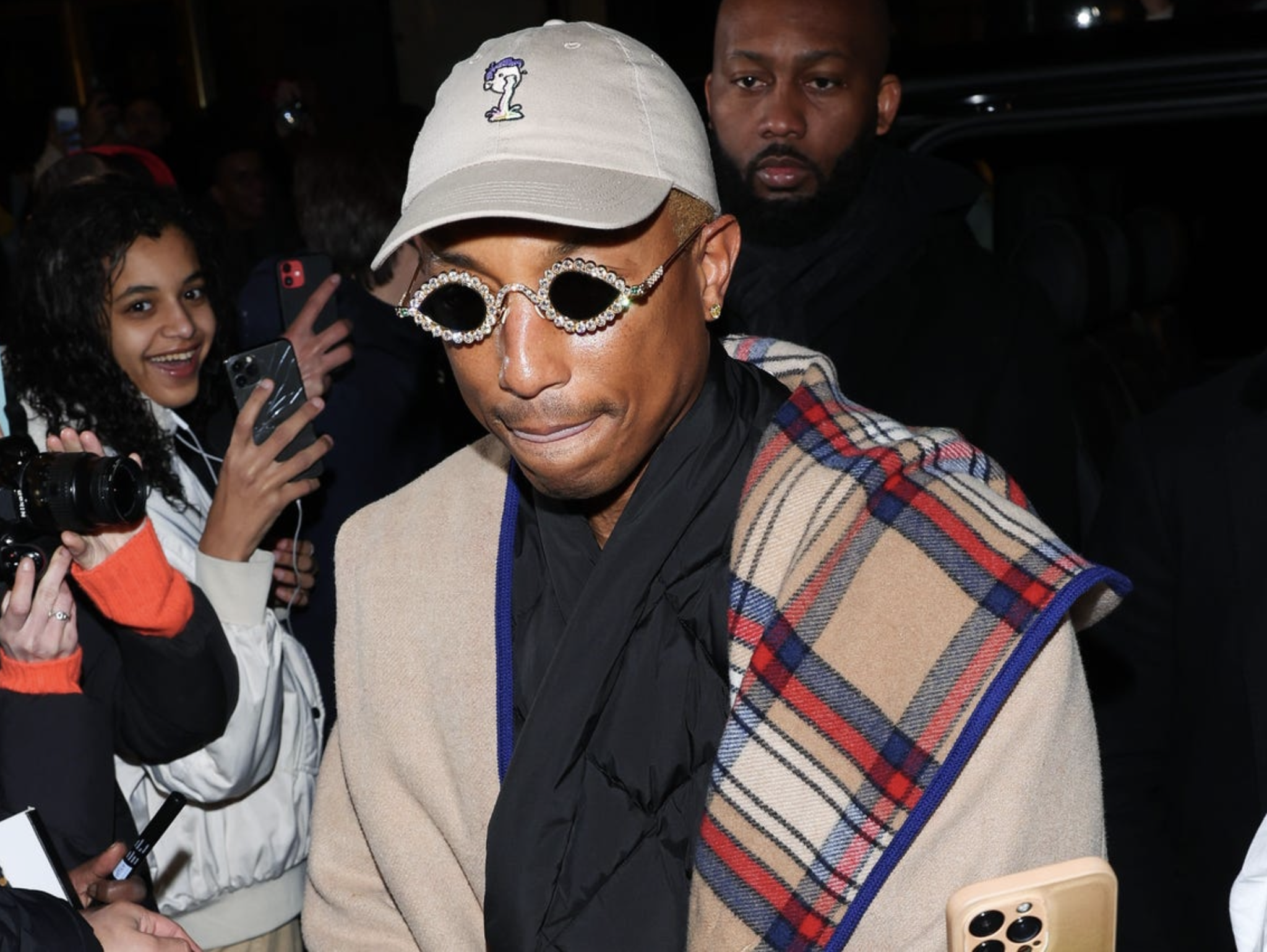 Hinh anh 7: Louis Vuitton bo nhiem Pharrell thay the vi tri giam doc sang tao cho nha thiet ke qua co Virgil Abloh