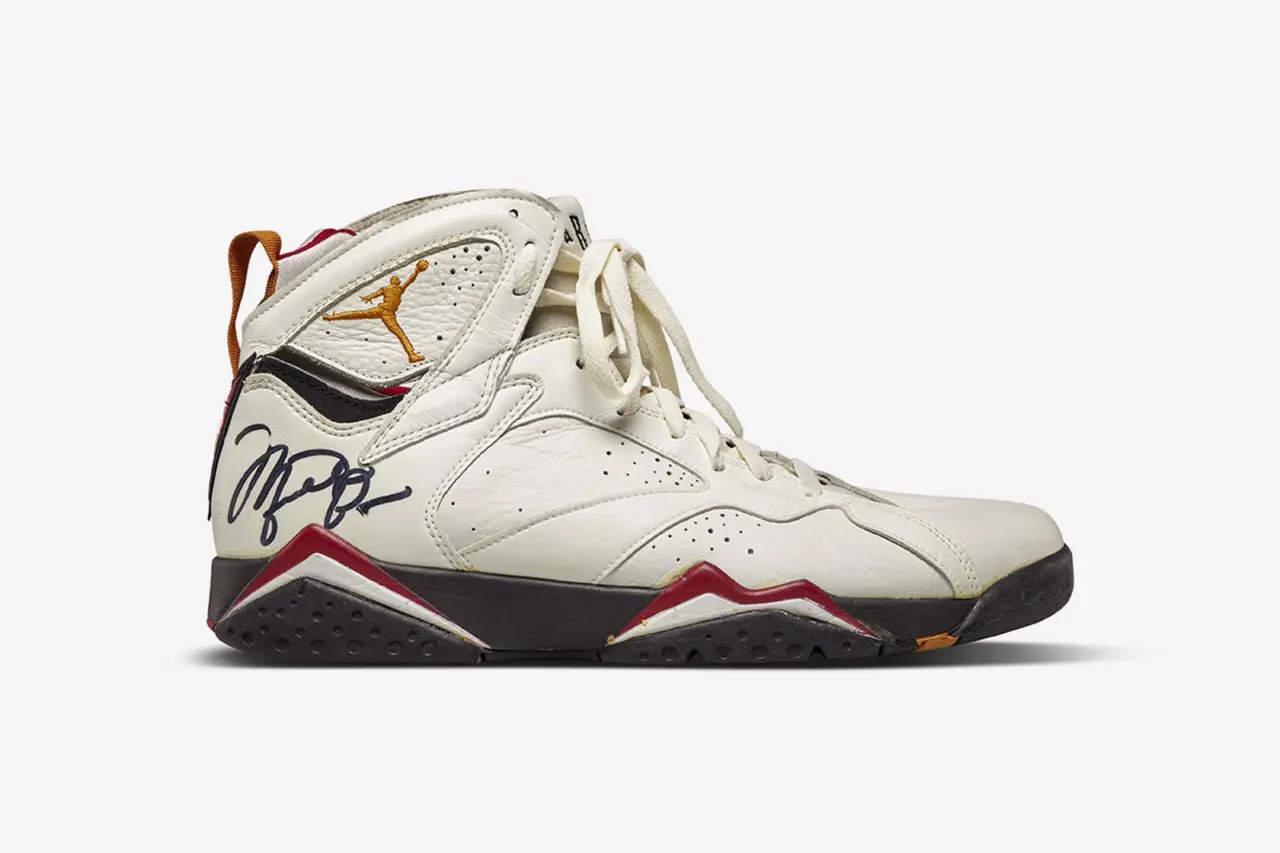 Sotheby's ready-to-buy sneaker shop - noi chi danh cho trieu phu do la