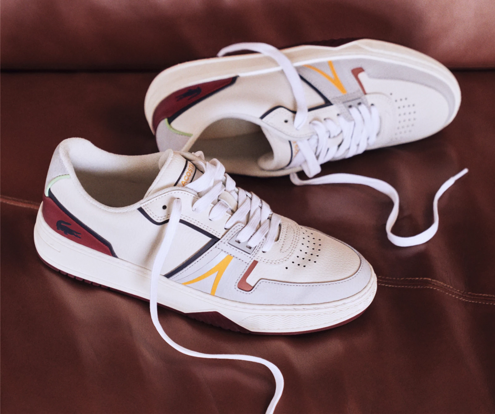 a$ap-nast-ra-mat-cung-doi-giay-moi-nhat-l001-den-tu-lacoste