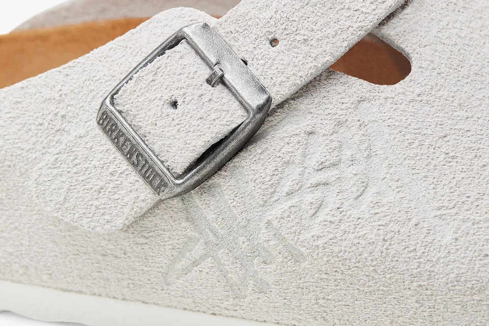 st-ssy-x-birkenstock-cong-bo-bo-ba-phoi-mau-trong-su-hop-tac-moi-nhat