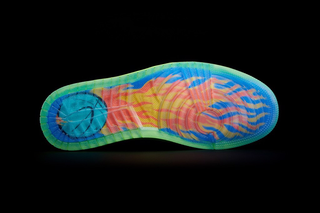 air-jordan-1-high-"what-the"-ton-vinh-14-nha-thiet-ke-tu-chuong-trinh-nike