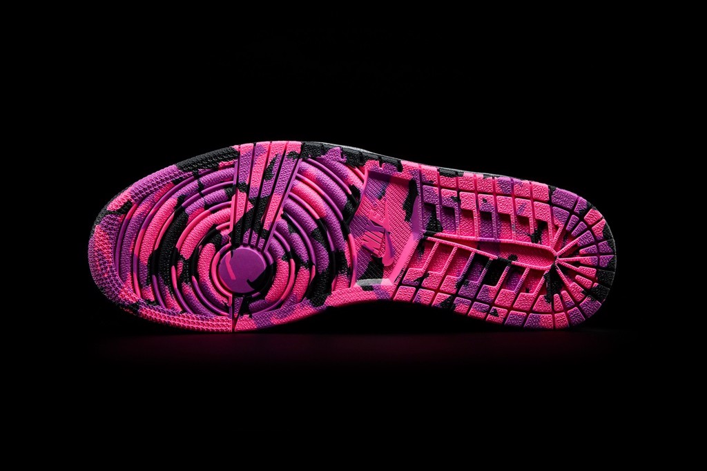 air-jordan-1-high-"what-the"-ton-vinh-14-nha-thiet-ke-tu-chuong-trinh-nike