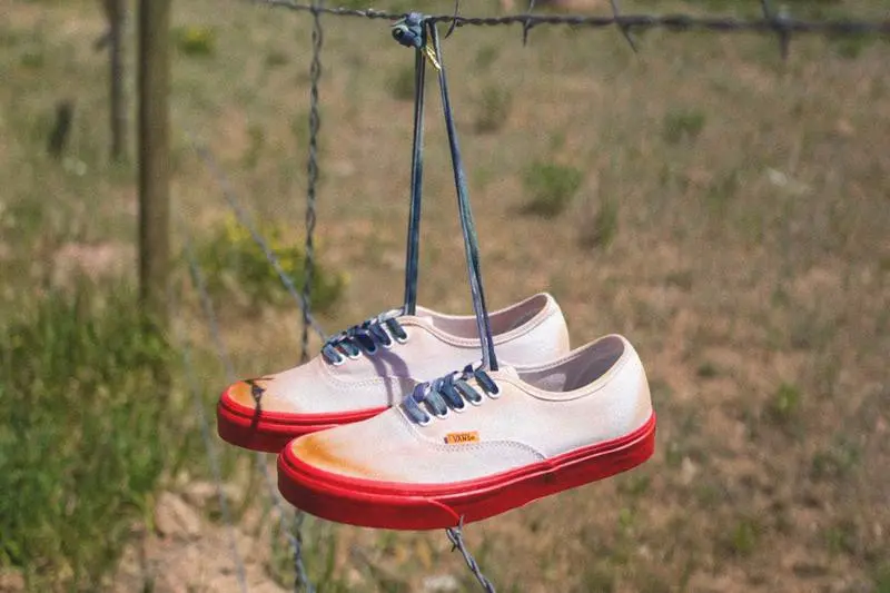 Vans va Sole Classics hop tac voi Pretty Good cung Sunday Pizza