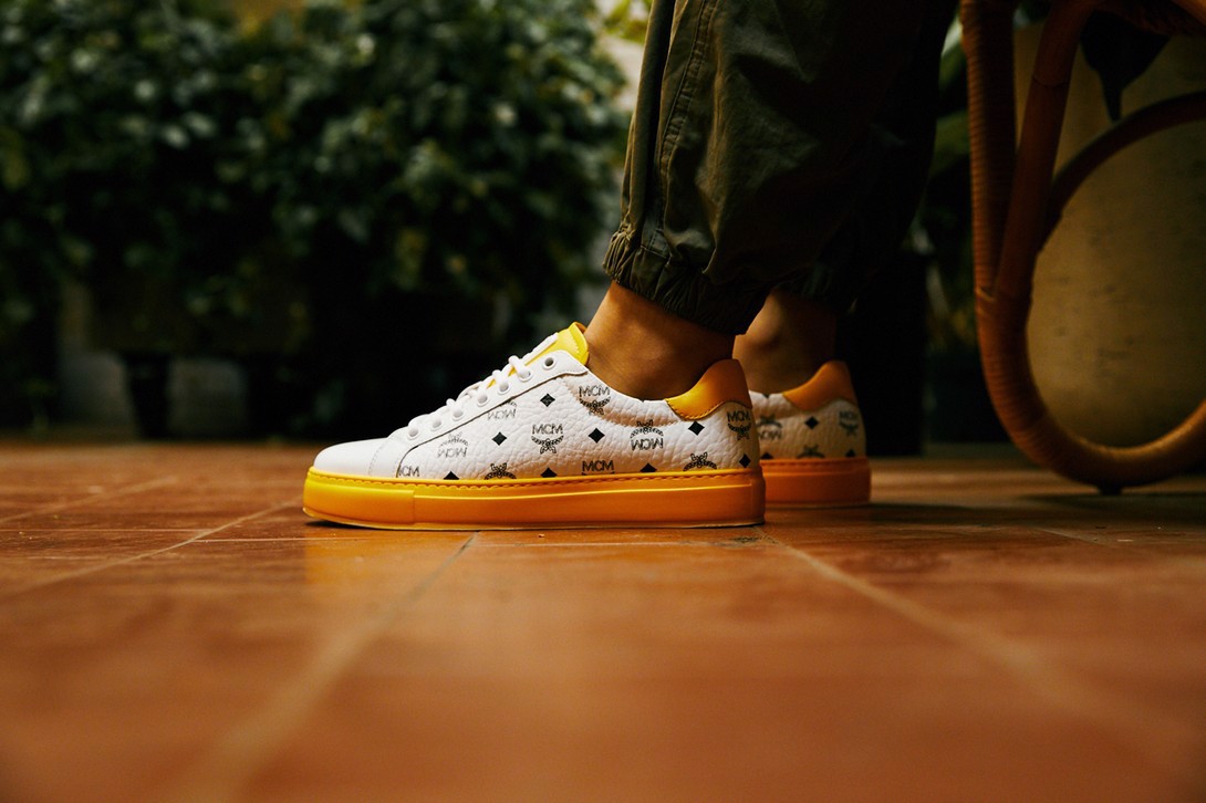 hinh-anh-chinh-thuc-ve-phien-ban-sneaker-mcm-x-golden-goose