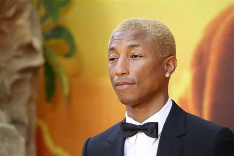 Pharrell Williams - Tan giam doc sang tao LV la ai