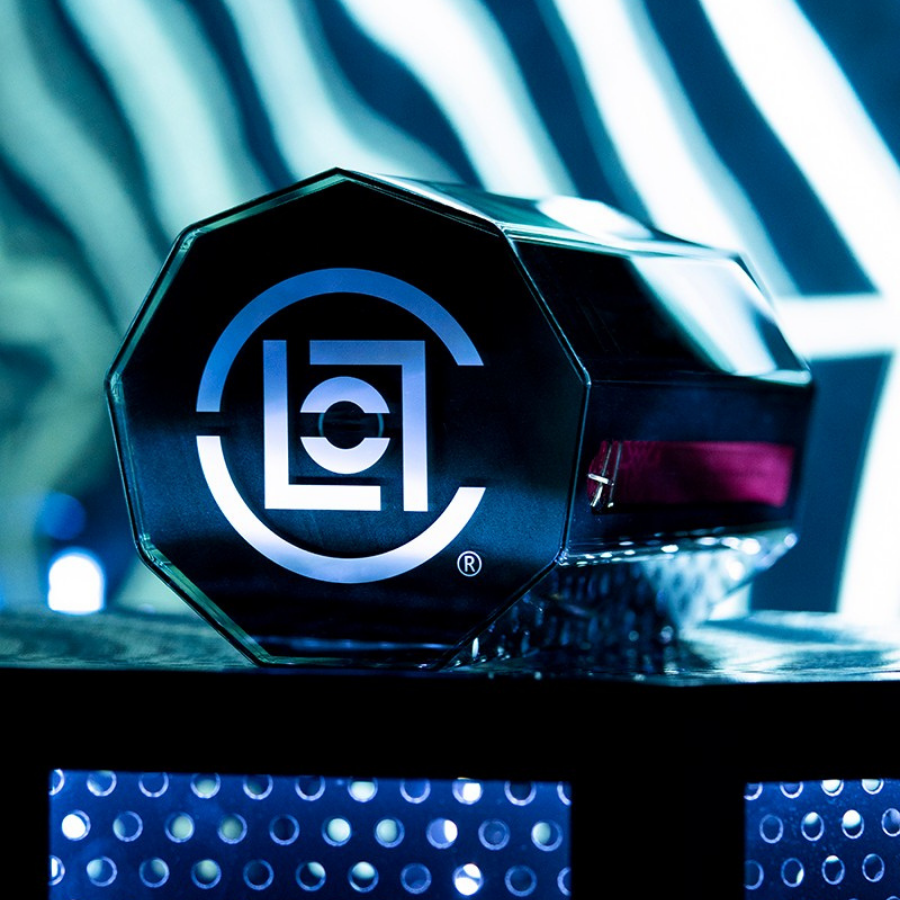 Hinh anh 4: CLOT cho ra mat phien ban dong ho Casio G-SHOCK "DW-5600N"