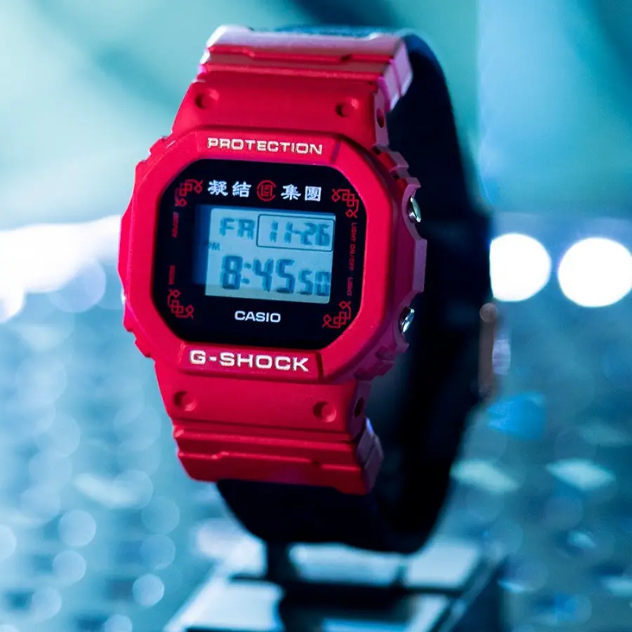 CLOT cho ra mat phien ban dong ho Casio G-SHOCK "DW-5600N"