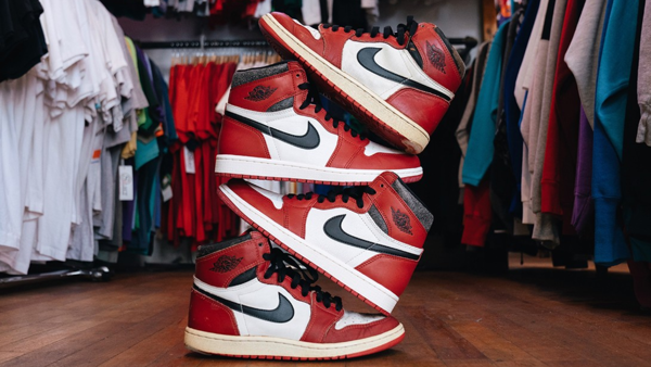 Hinh anh 1: "Lost & Found" va "Chicago": Doi Air Jordan 1 voi nguon cam hung retro