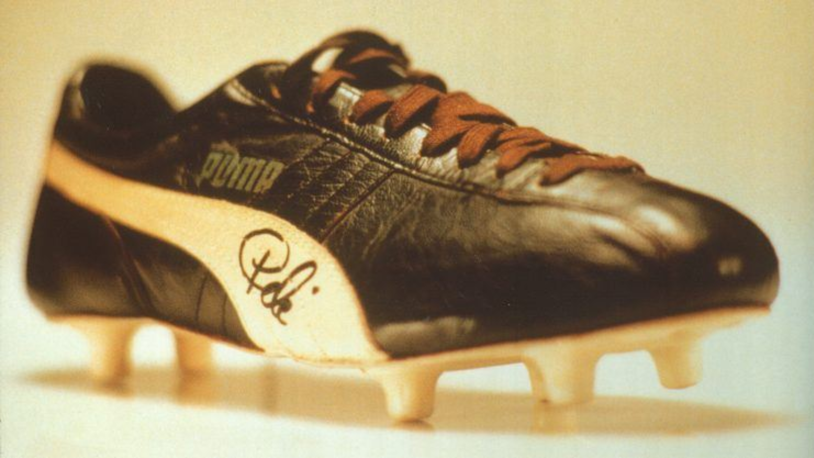 Hinh anh 2: Nhung doi giay World Cup iconic nhat moi thoi dai (Phan 1)