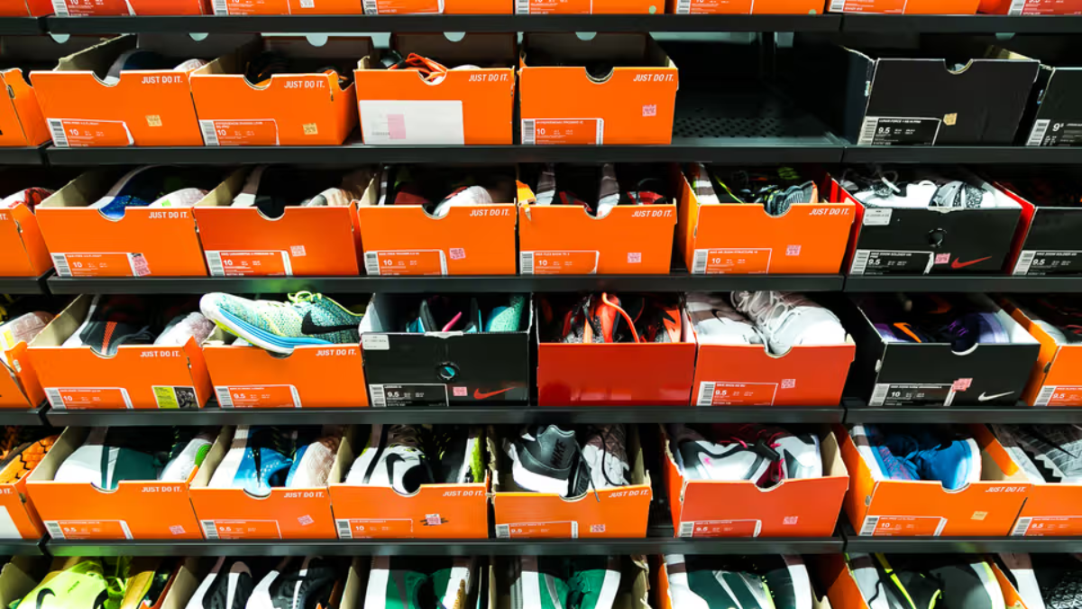 Hinh anh 7: Steal deal la gi? Cam nang san giay chinh hang gia tot cho nguoi moi suu tap