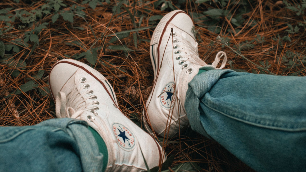 Hinh anh 1: Steal deal la gi? Cam nang san giay chinh hang gia tot cho nguoi moi suu tap