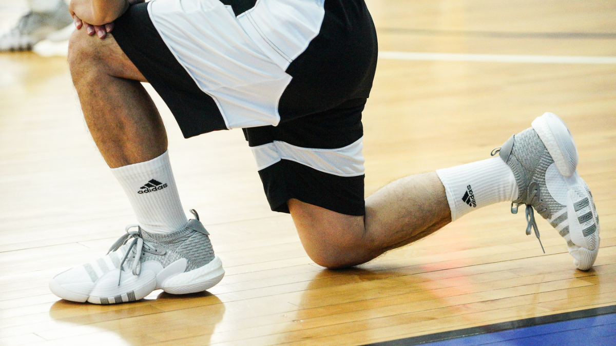 Hinh anh 4: Nhung doi giay bong ro tot nhat mua 2022-2023 (Phan 1)