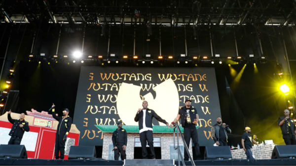 Hinh anh 5: Ai la Rapper so huu doi sneaker dinh nhat moi thoi dai? (Phan 2)