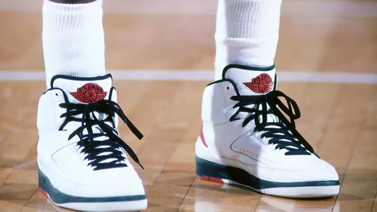 Hinh anh 3: Su hoi sinh cua Air Jordan 2 kinh dien bi danh gia thap (Phan 1)