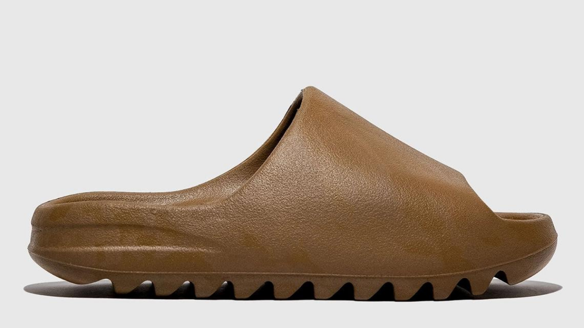 adidas-yeezy-slides-onyx-pure-va-ocher-chuan-bi-duoc-phat-hanh