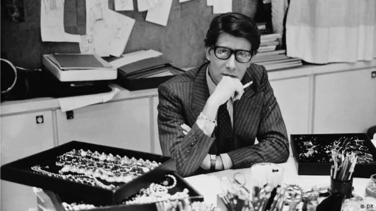 Lich su Yves Saint Laurent - Dinh nghia ve cai dep cua nuoc Phap