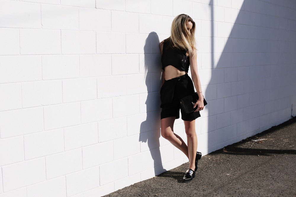 mot-phong-cach-thoi-trang-moi-la-cung-saint-laurent