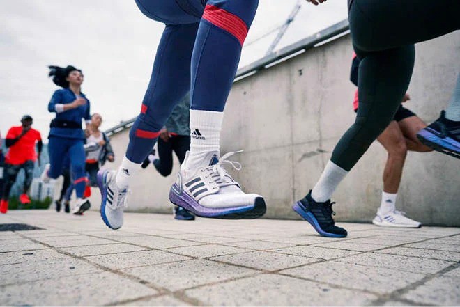 su-that-ve-cong-nghe-boost-mot-buoc-tien-dot-pha-cua-adidas