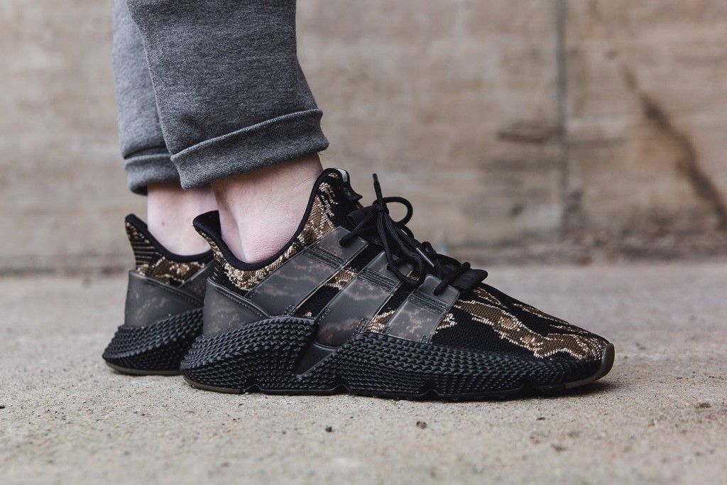Lịch sử Adidas Prophere, một trong những đôi giày được ưa thích của Three Stripes Hinh anh 2: Lich su Adidas Prophere, mot trong nhung doi giay duoc ua thich cua Three Stripes