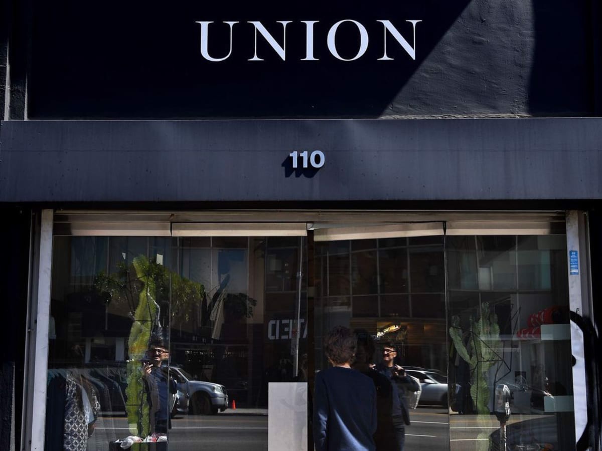 Hinh anh 9: Louis Vuitton x Nike Air Force 1s, Virgil Abloh va lich su cua nhung doi giay cao cap