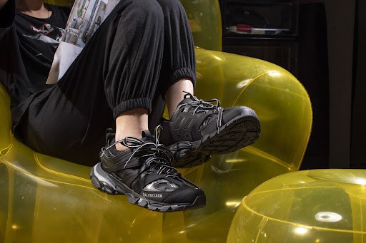 review-giay-balenciaga-track-sneaker-su-hon-don-hoan-hao-moi