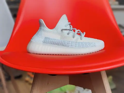 Top 7 doi Yeezy xinh dep danh cho nu