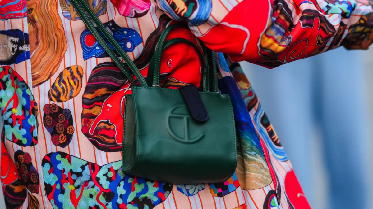 Hinh anh 7: Dieu gi dang sau su chi trich cua Telfar?